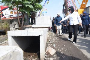 Pemkab Sidoarjo Atasi Keluhan Warga Soal Tingginya Saluran Beton di Proyek Jalan Betro-Gedangan